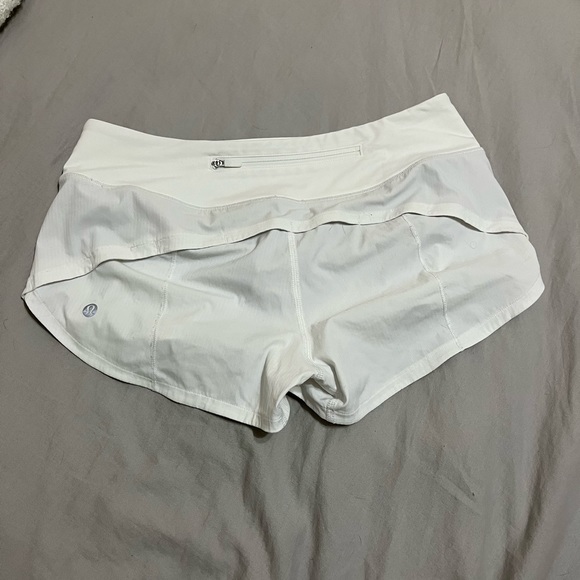 lululemon white speed up shorts - Picture 3 of 5